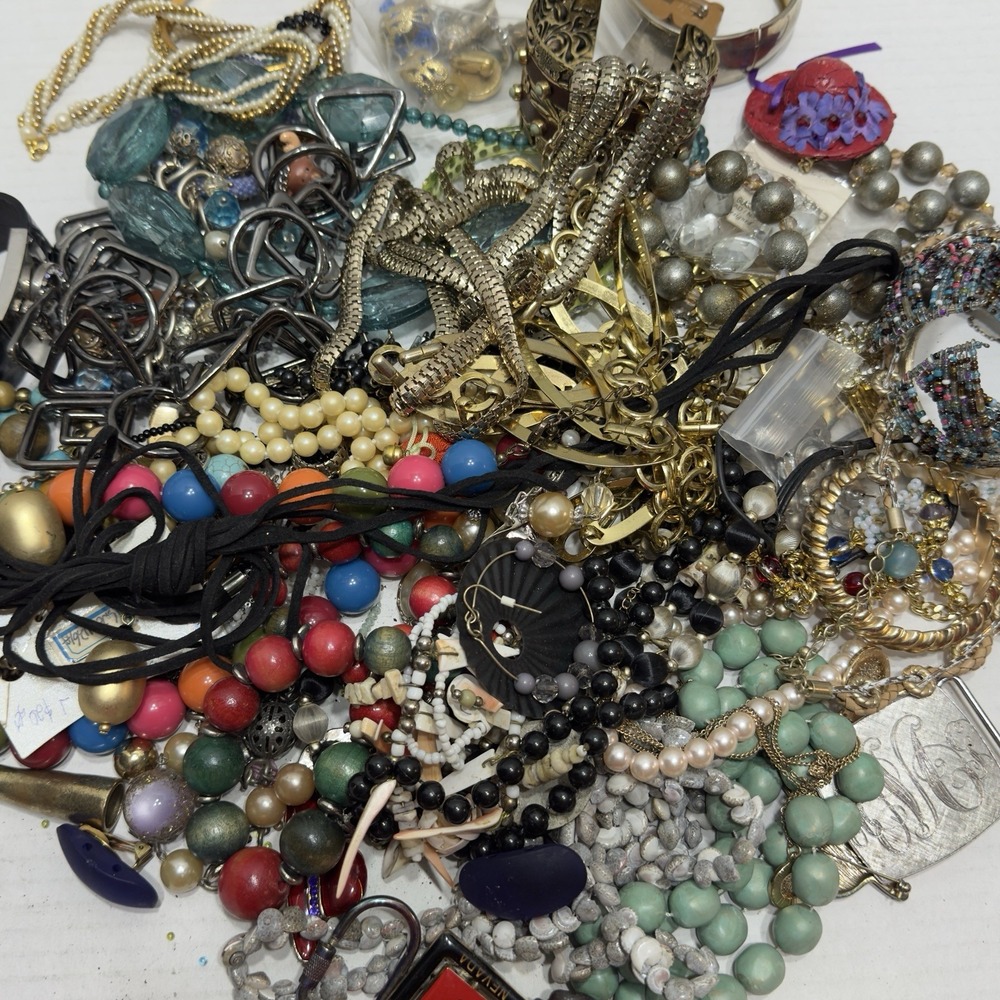 4 Lb Mixed Jewelry Modern Vintage Crafter Lot Some Wearable Mismatched Broken